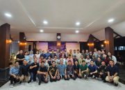 Keharuan Bupati Bartim Saat Berbaur Dengan Keluarga Besar IKAPTK Di Rujab