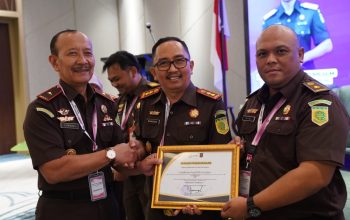 Kejari Way Kanan Raih Peringkat II PAPBB Lampung 2025